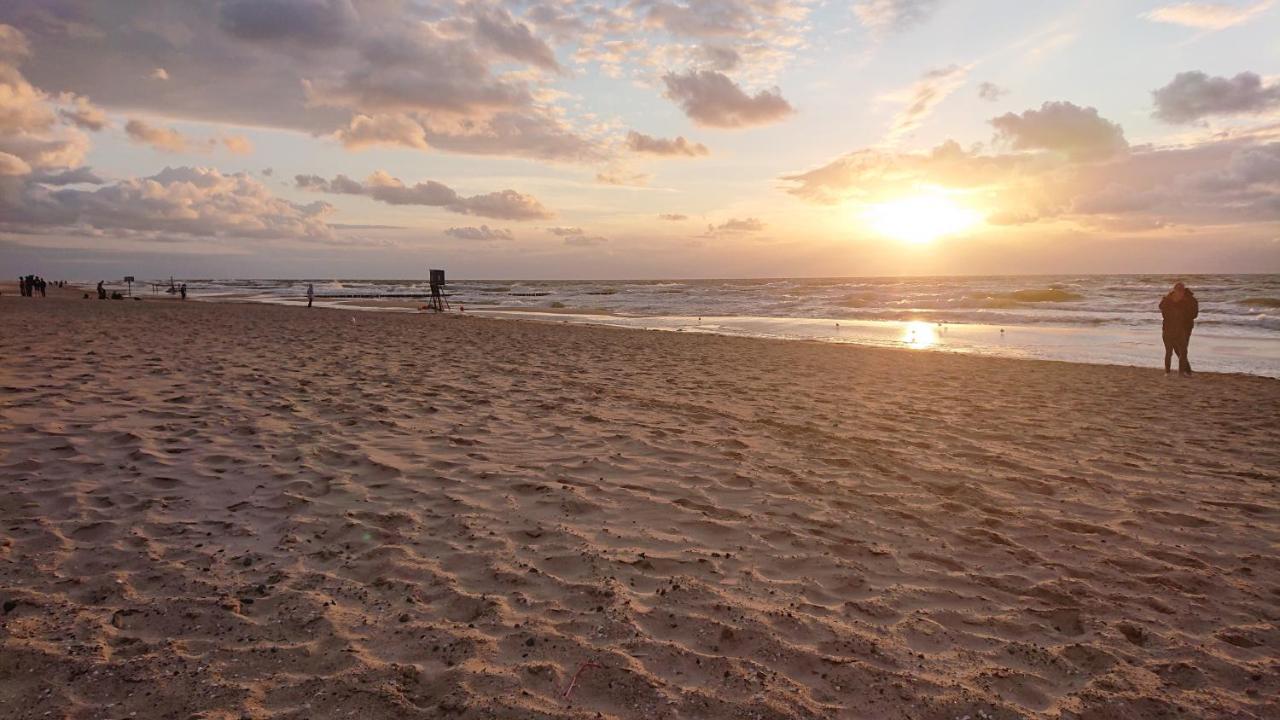 Apartament Sea Tide- Lesne Tarasy Dziwnowek-Sannel Apartments For Rent المظهر الخارجي الصورة